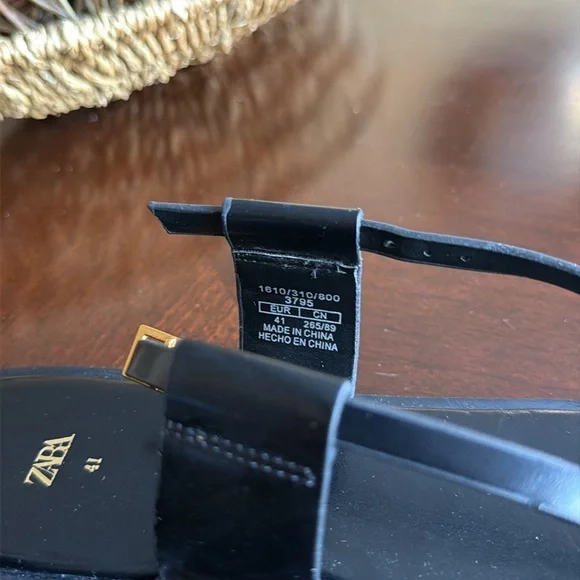 Zara Strappy Black and Gold Sandals NWT size 41 - Picture 3 of 6